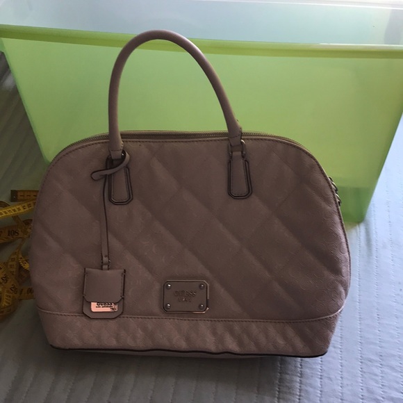 Guess bag - Picture 2 of 4